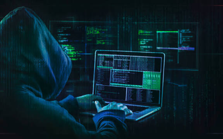 Adolescente é investigado por inserir mandados de prisão falsos contra Lula e Moraes